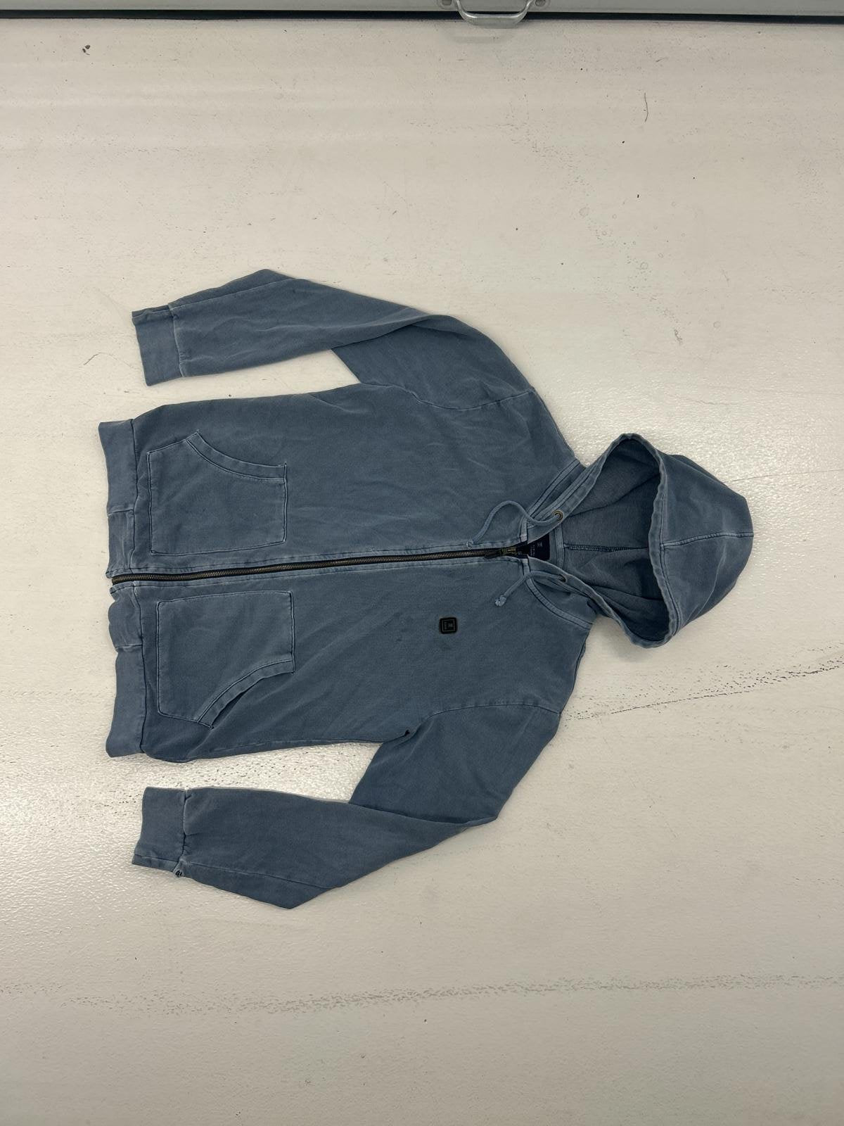 Stylish Casual Faded Blue Zip Hoodie for Versatility