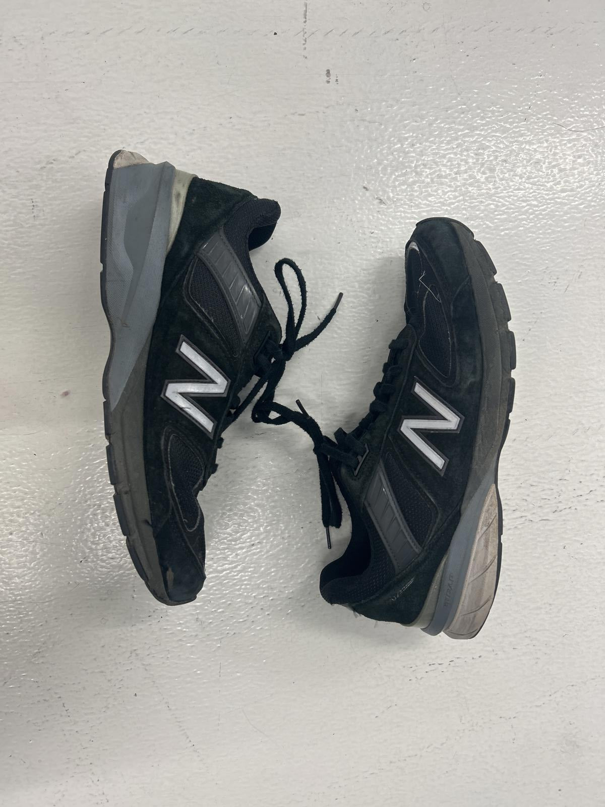 Men's New Balance 990V5 Running Shoes - Black