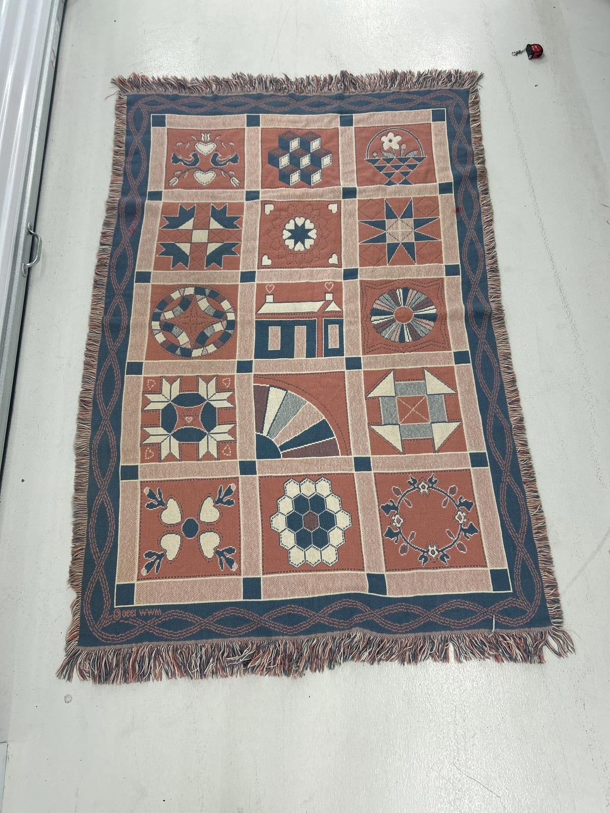 Vintage Cottage Patchwork Tapestry Throw Blanket with Fringe