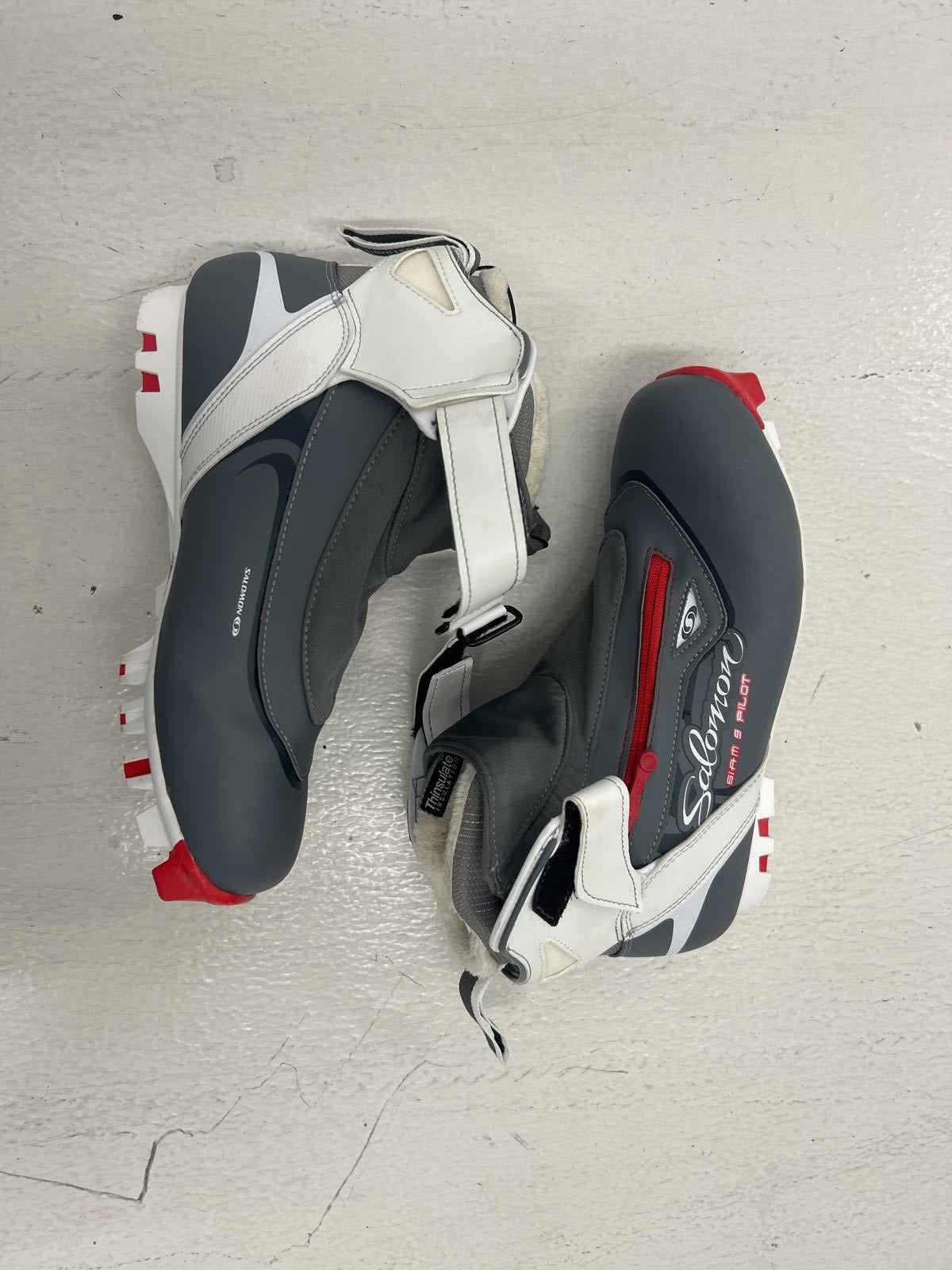 Salomon Gray and Red Ski Boots - Performance