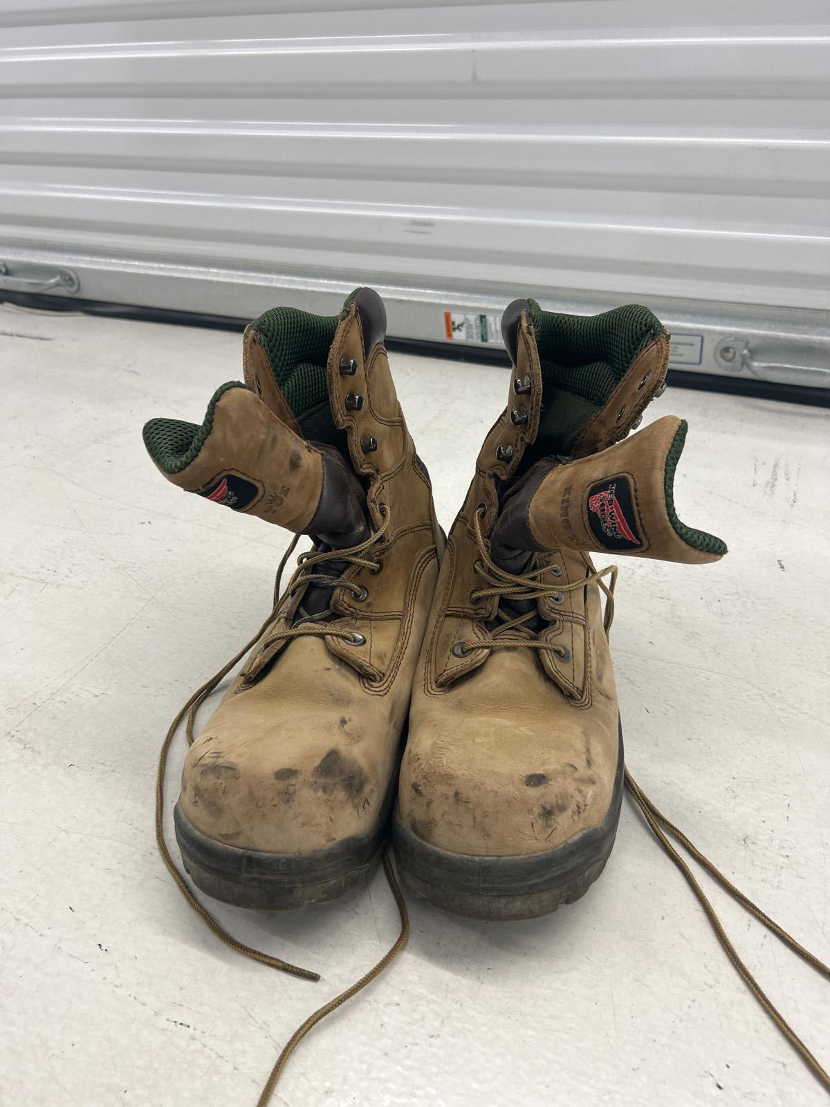 Red Wing King Toe Durable Tan Work Boots