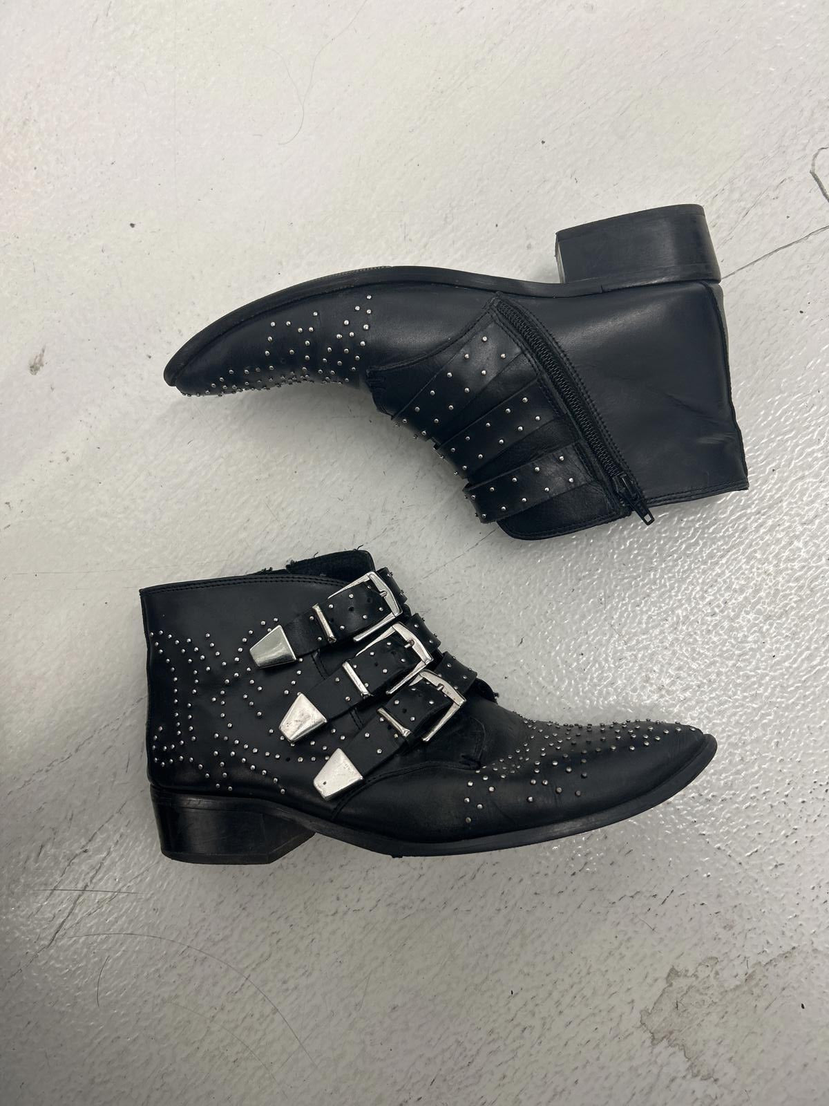 Stylish Black Studded Ankle Boots with Buckles