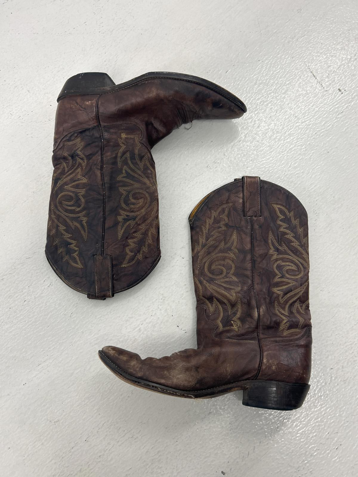 Vintage Brown Cowboy Boots with Intricate Design