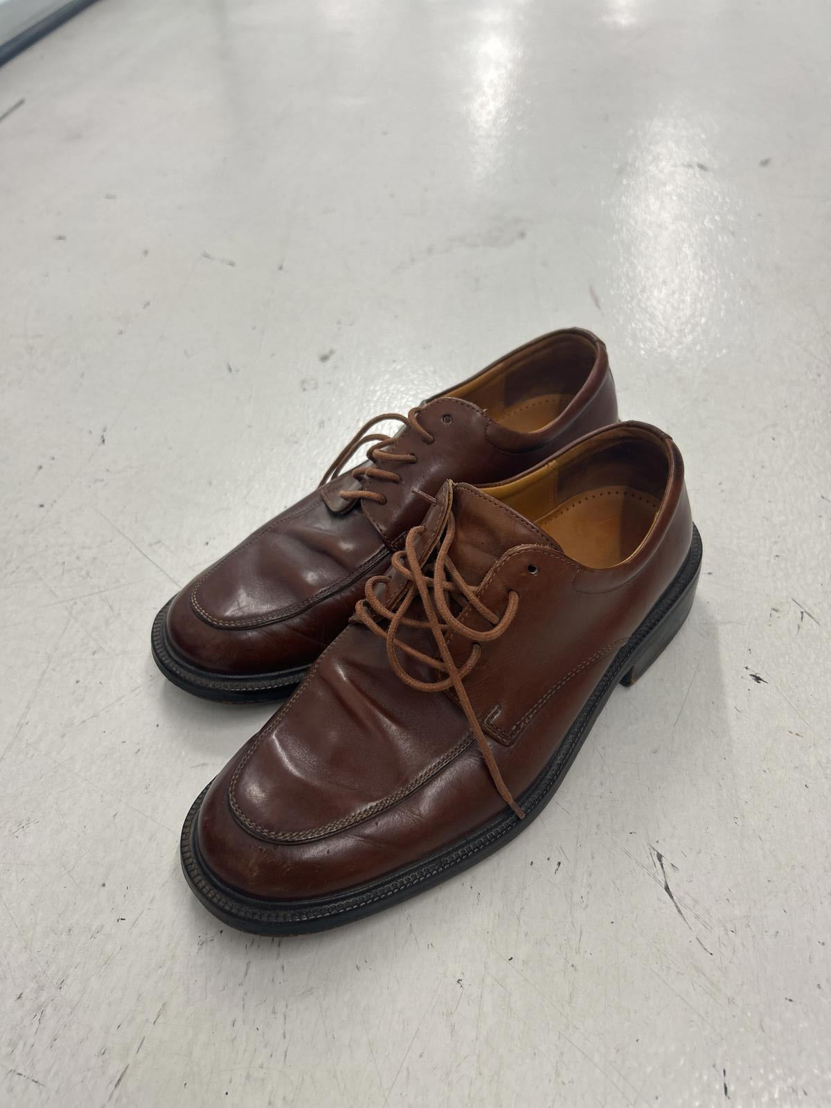 Cole Haan Brown Leather Dress Shoes - Classic Design