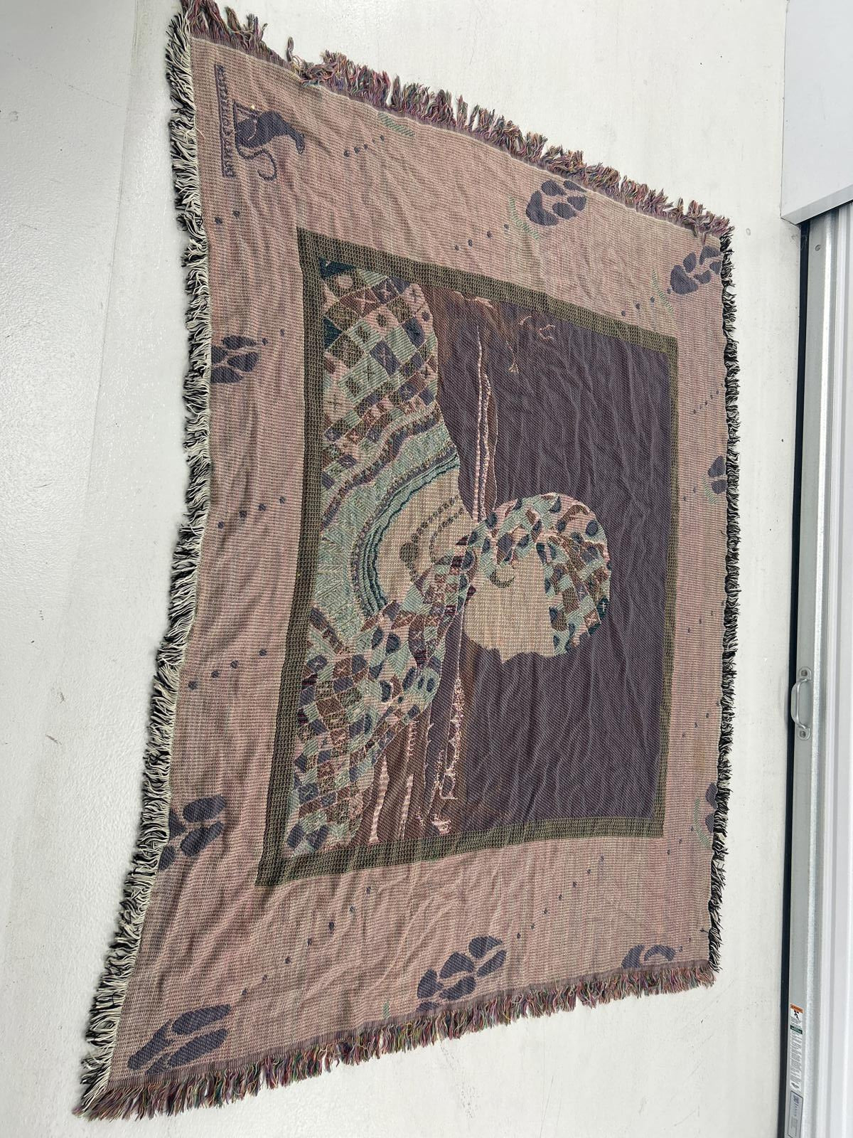 Artistic Woven Tapestry Blanket - Cultural Design