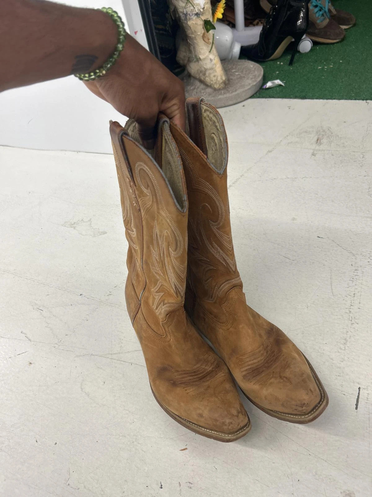 Stylish Tan Leather Cowboy Boots